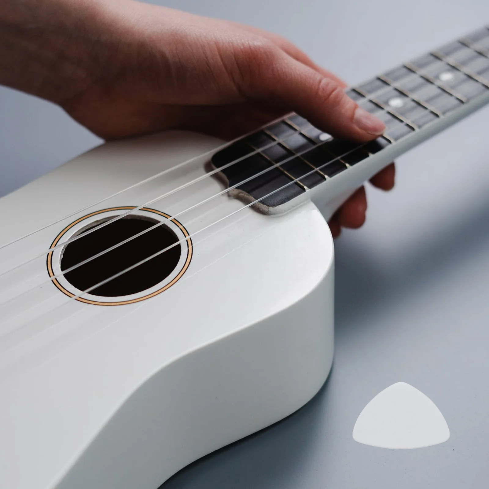 

Nylon Guitar Pick Durable Bass Plectrum for Ruan Guitar Musical Instrument Practice Accessory Stringed Instrument Plectrum