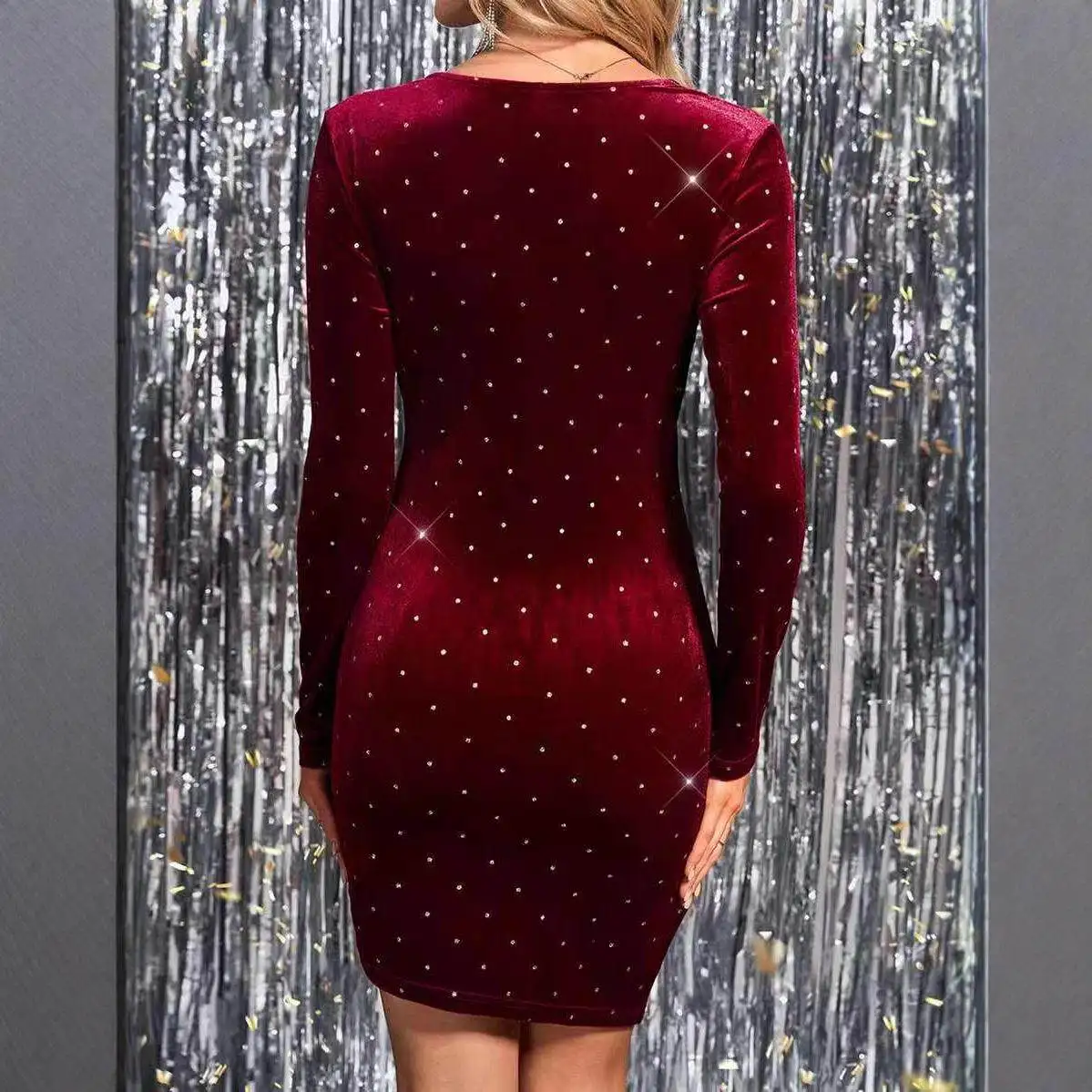 

Sexy Velvet Short Skirt V-Neck Long Sleeve Autumn Winter Dress Folded Head Christmas Party Costume for Men's Set Other Set