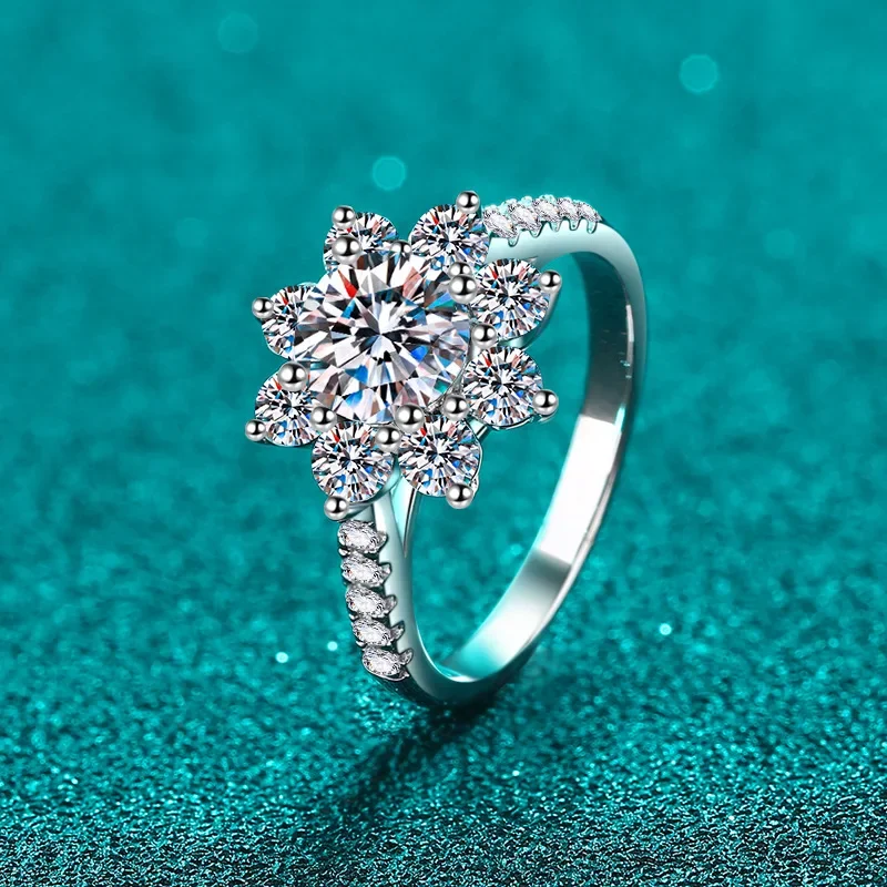 18K gold female sunflower 1 carat moissanite ring PT950 platinum elegant and atmospheric Valentine's Day gift