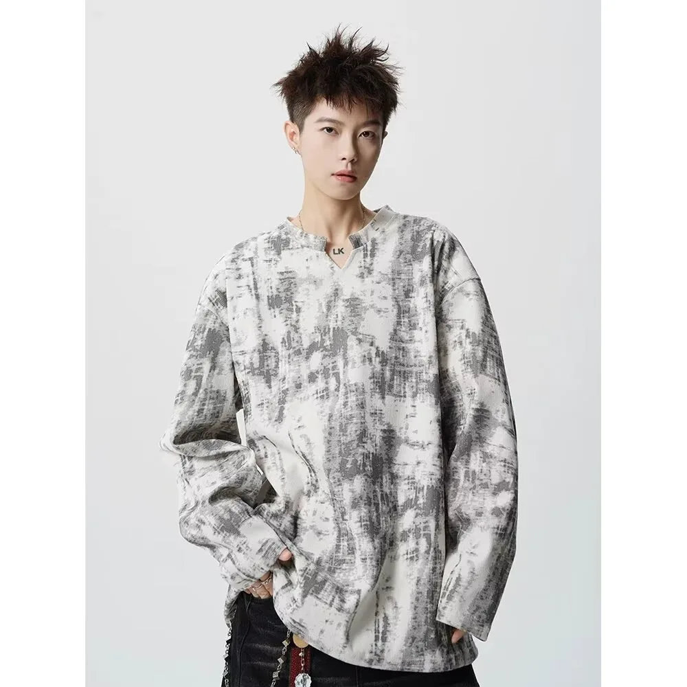 

V-neck Men's Bottoming Shirt Spring 2026 New Fashion Design Sense Versatile Warm Bottoming Shirt
