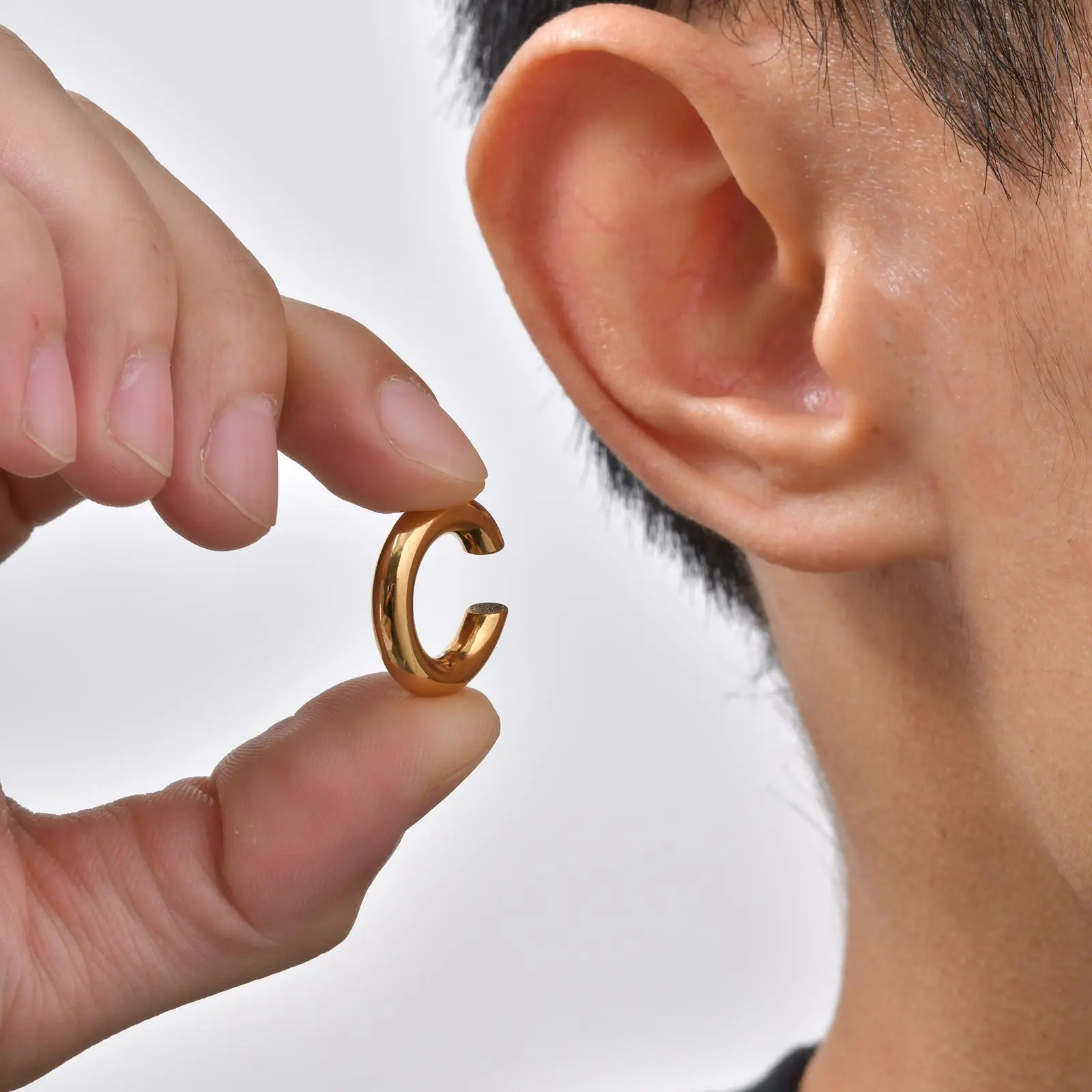 Simple Men's Ear Cl…