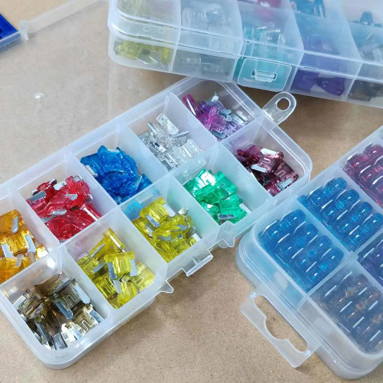 Kfz-Sicherungssatz, 5A-40A, mittelgroße Universalbox, gemischte Verpackung – Detail 13
