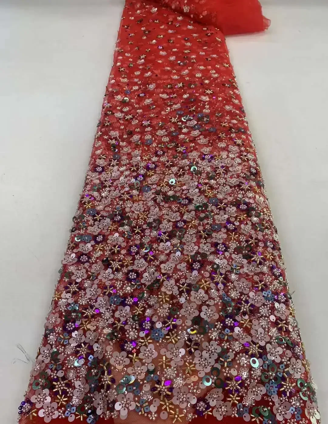 

2024 High Quality African Gradual Beaded Fabric Sequins French Tulle Lace with Crystal Bead for Party Dress Dubai Mesh Material