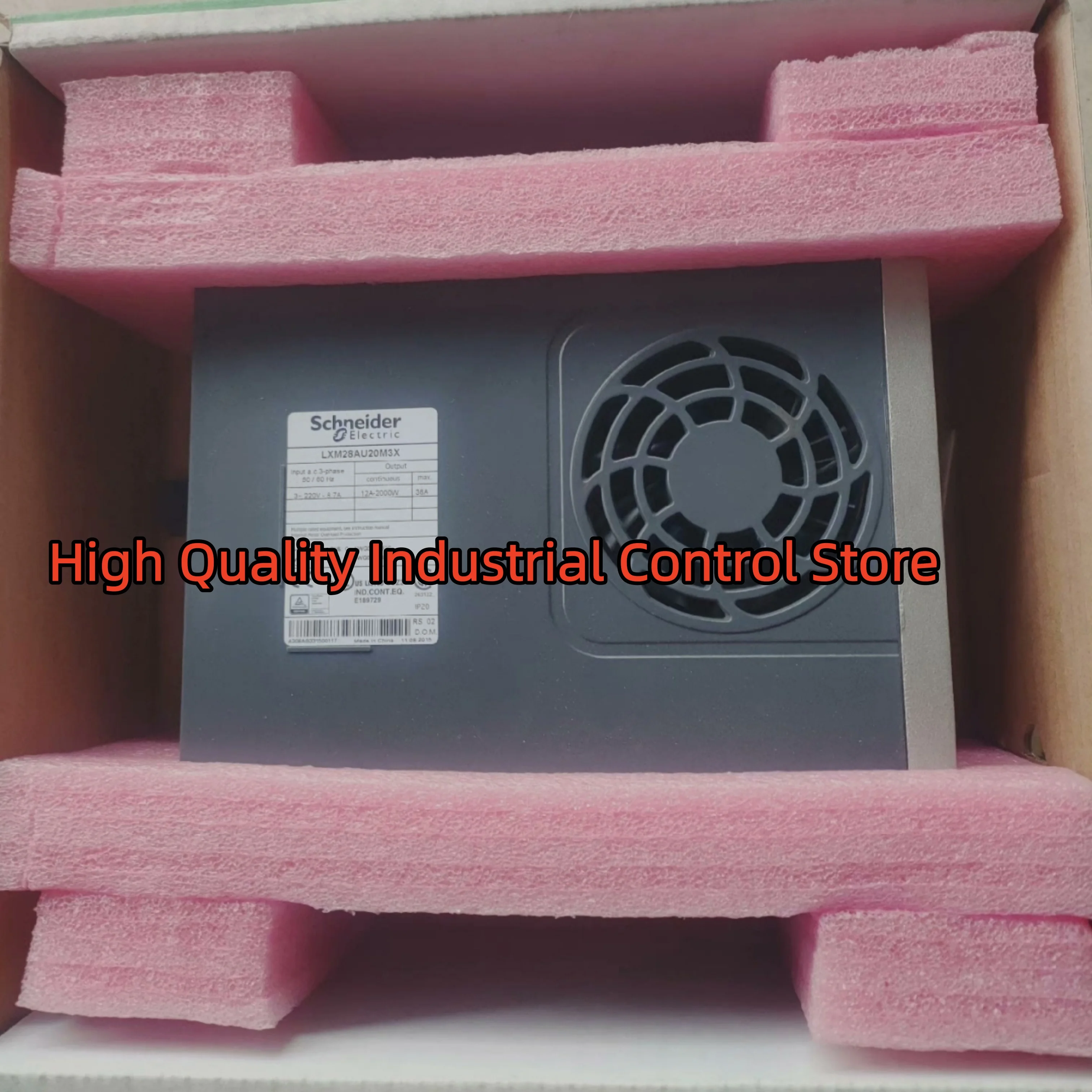 العلامة التجارية LXM28AU20M3X محرك سيرفو LXM32CD18N4 جديد