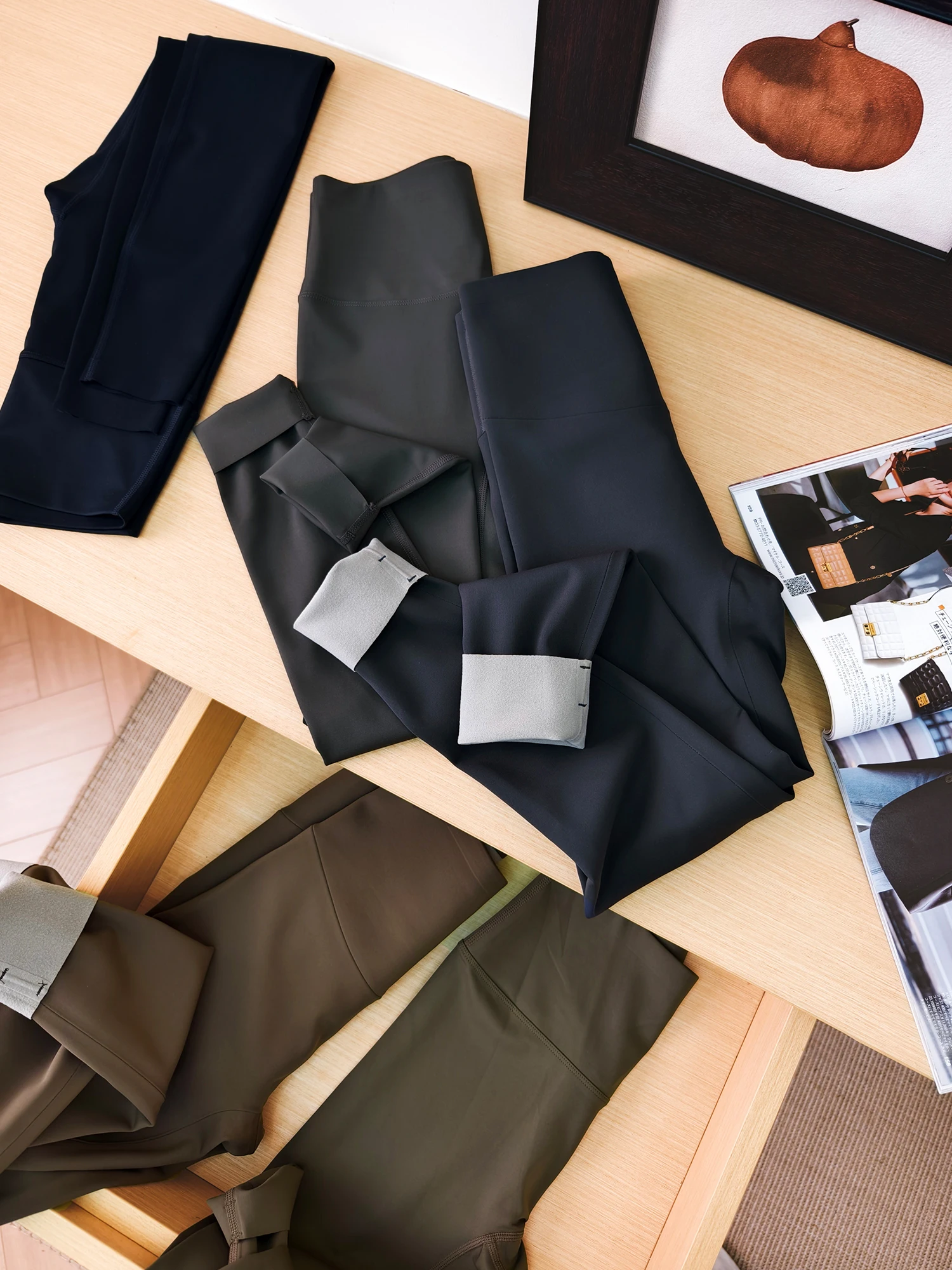 

High-Waist Yoga Leggings Women's Slim Fit Fce-Lined Elastic Bot Faionable Versatile Base Layer Pants by Xiaoaer