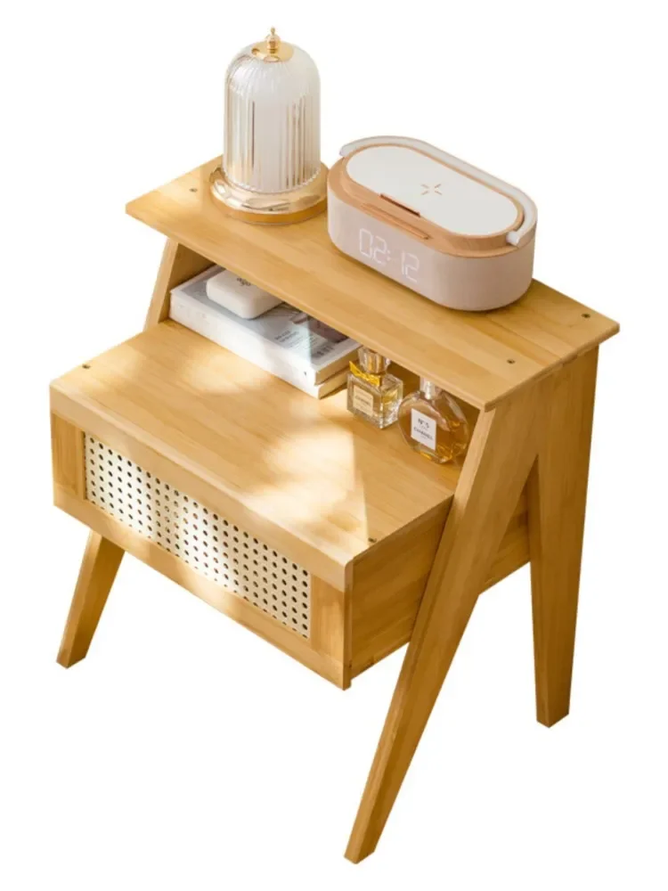gabinete-pequeno-moderno-y-practico-de-diseno-simple-y-lujoso-se-puede-utilizar-para-dormitorios-gabinete-de-almacenamiento-de-extremo-de-cama-simple-y-pequeno