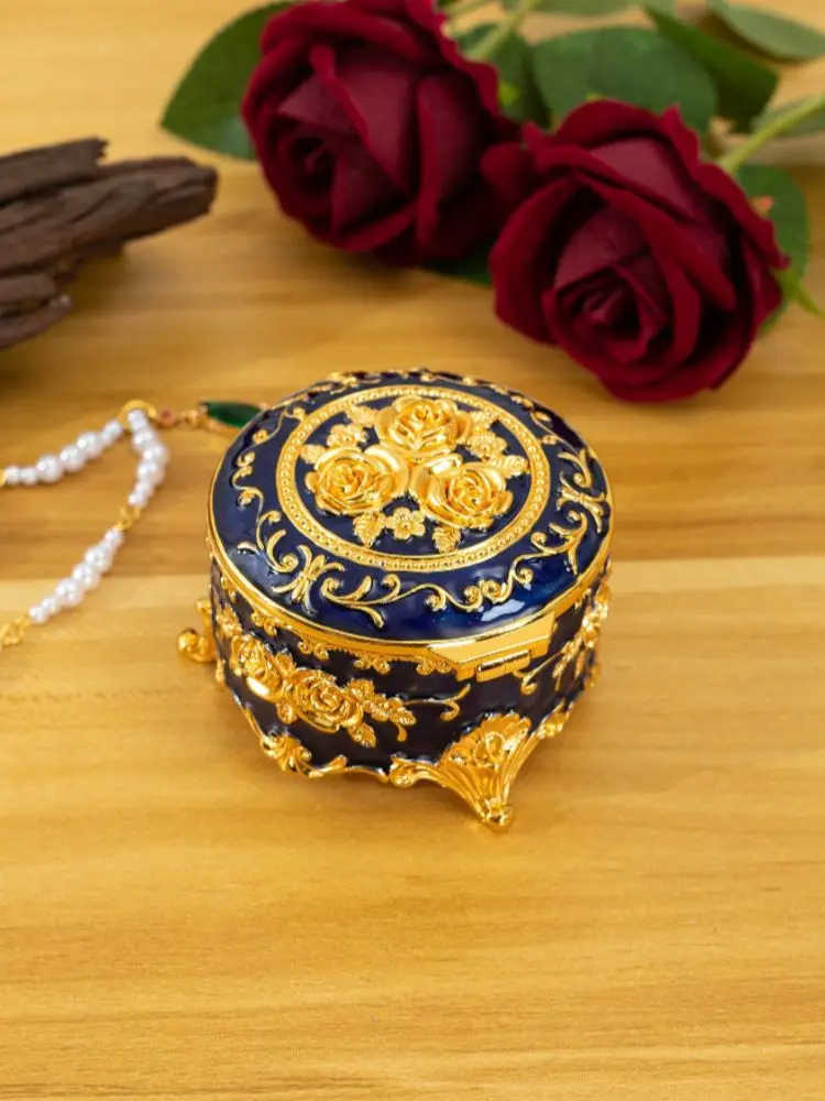 Metal Creative European Vintage Jewelry Gold-plated Hand-painted Box Small High-end Rose Jewelry Storage Box Cotton Swab Box Val