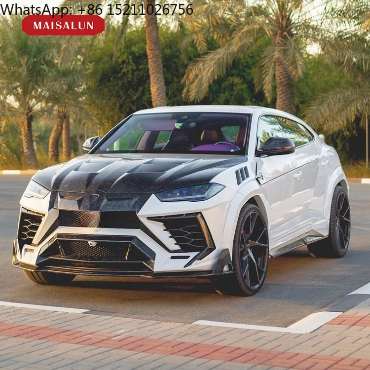 Upgrade M Style Body Kit for Lamborghini Urus Front Rear Bumper Side Skirt Hood Fenders Exhaust Tips Carbon Fiber Car Bumpers