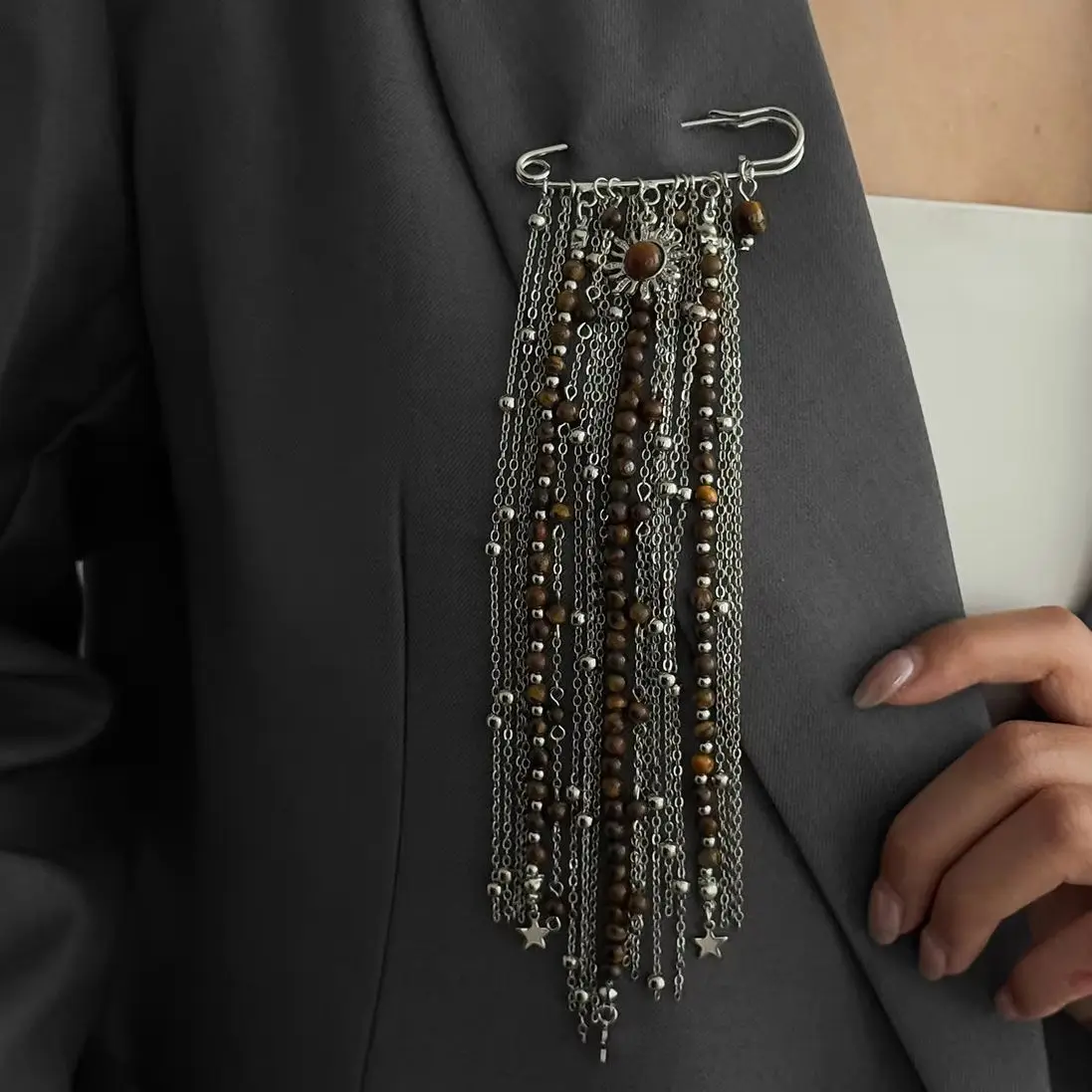 HangZhi Edgy Tassel Chain Brooch Pin Punk Rock Style Tiger Eye Sunflower Star Charm Trendy Lightweight Statement Women Jewelry view 6