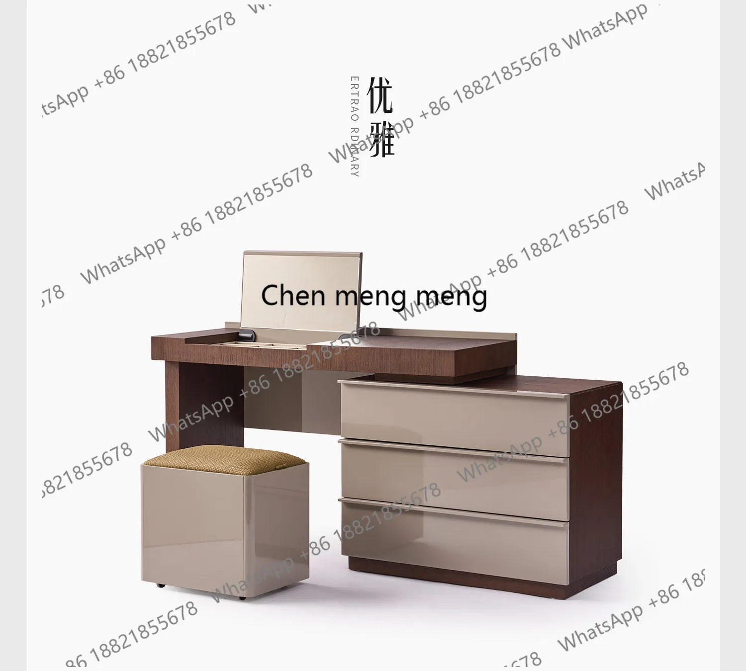 

Итальянский минималистичный комод из массива дерева, интегрированный в спальню, современный, простой, элегантный.