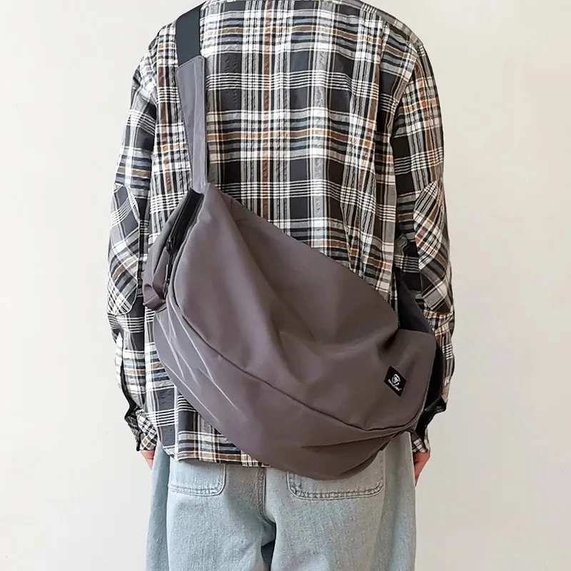 Bolso de hombro de moda para hombres y mujeres, bolso de estudiante de ocio, bolso cruzado Oxford de alta calidad, bolso de Fitness impermeable al aire libre, 2023