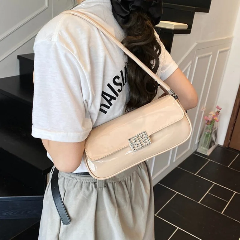 

Минималистичная уникальная деловая сумка через плечо для отдыха, женская стильная, модная, с буквенным логотипом, элегантная