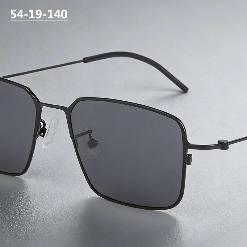 

Ультралегкие поляризационные солнцезащитные очки для мужчин и женщин, с защитой от УФ-излучения, для вождения и активного отдыха, квадратные, модные, из чистого титана