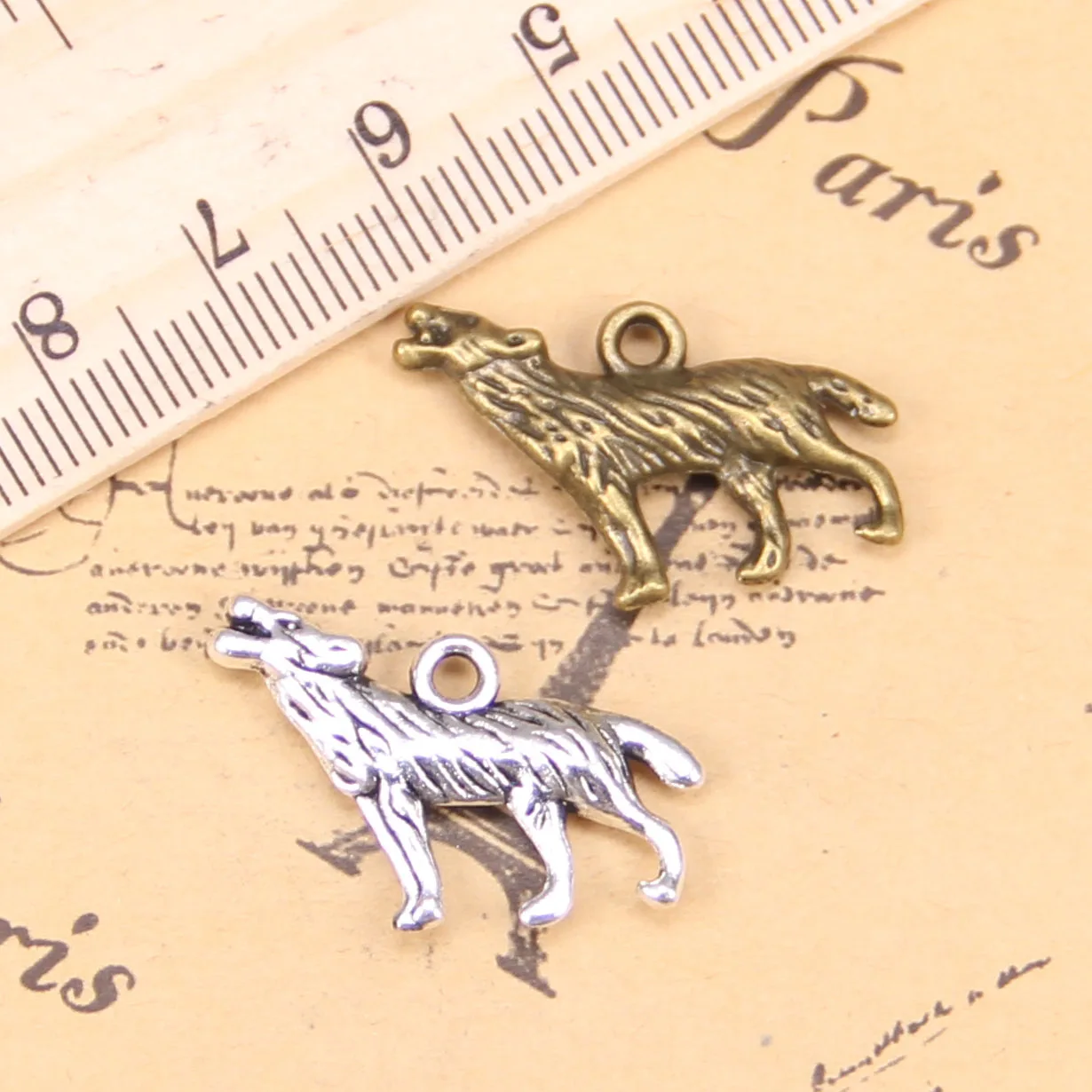 54pcs Charms For Jewelry Making howling wolf 26x20mm Antique Silver Plated Pendants DIY Tibetan Silver Bracelet Necklace