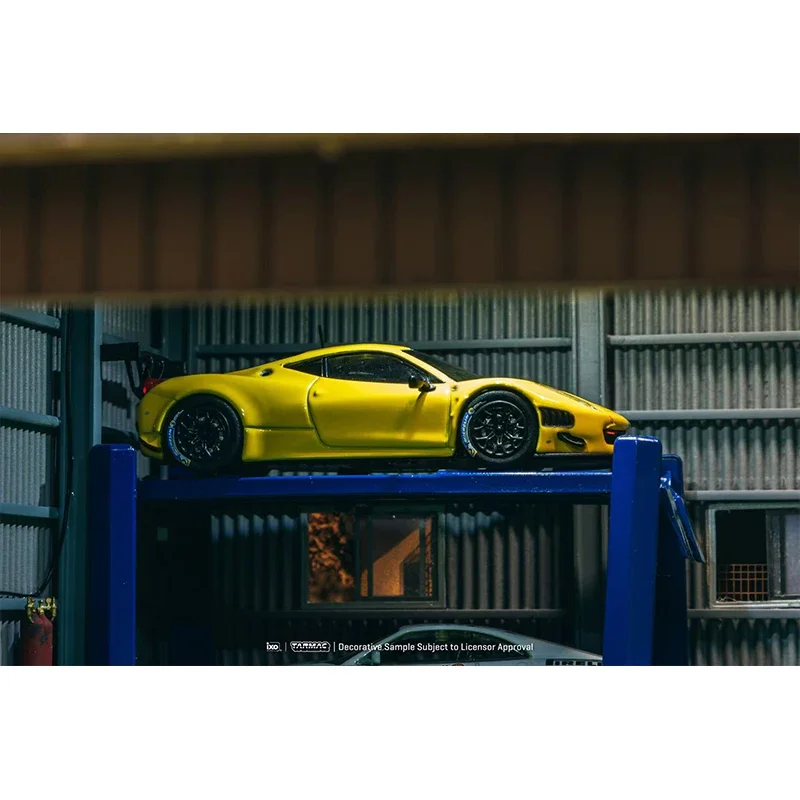 TW متوفر 1:64 فيراري 458 إيطاليا الأصفر دييكاست نموذج سيارة مجموعة لعبة صغيرة Tarmac Works