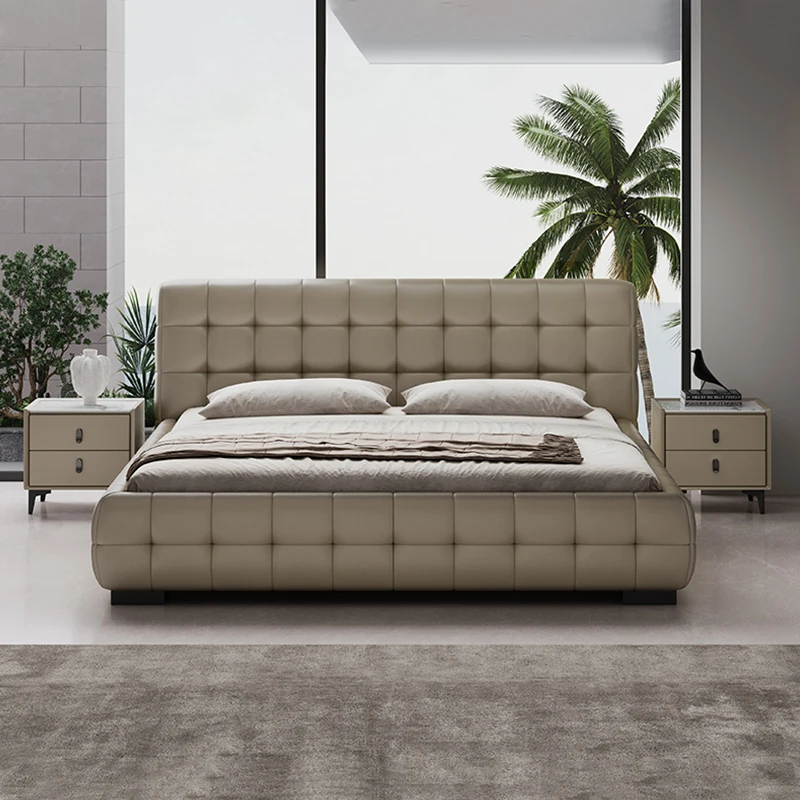 Modern Classic Fancy Designer Hotel Bed High-End Elegant Leather Bed  for Home Use Upholstered Wooden King Bed with Storage