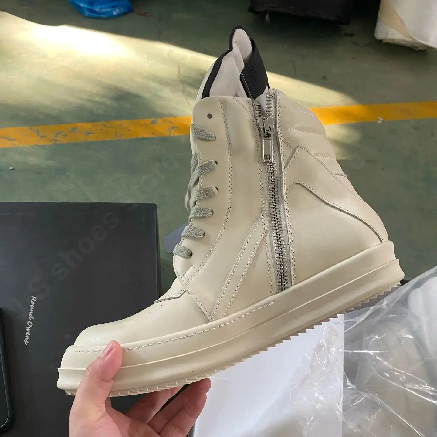 

Brand Men Sneaker Ricks Ankle Boot High Top Leather Shoe Women Casual Shoe Ivory White Cowhide Ankle Boot Zip Flat Leather Shoes