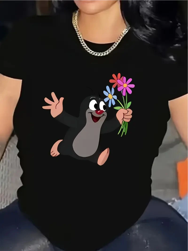 Women'S Plus Size Casual T-Shirt with Groundhog Holding Flowers Print, Crew Neck, Short Sleeve, Casual Summer Wear