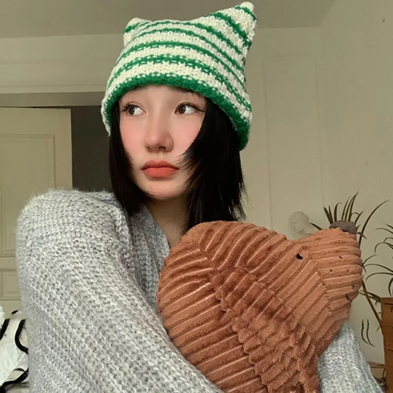 Gorro japonés Y2K para mujer, gorro de punto a rayas con orejas de gato, Jersey puntiagudo, Otoño e Invierno