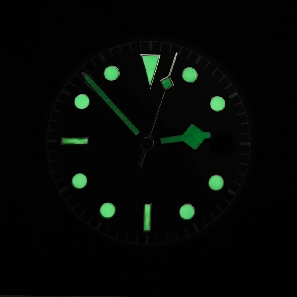 Cassa da 41 mm/30,5/31 mm quadrante verde luminoso adatto per accessori movimento 8215/8285 cinturino orologio da 22 mm parti di orologi orologi per uomo