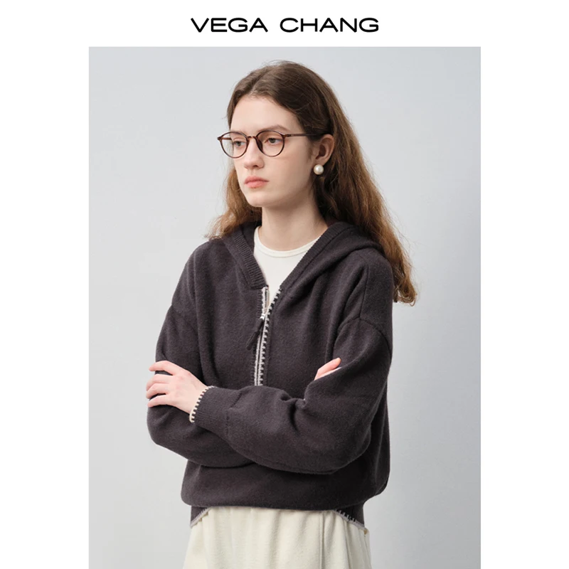 เสื้อสเวตเตอร์ถักไหมพรมผู้หญิง Vega Chang คอลเลคชั่นฤดูใบไม้ร่วงและฤดูหนาว ดีไซน์ปกเสื้อตัดสี