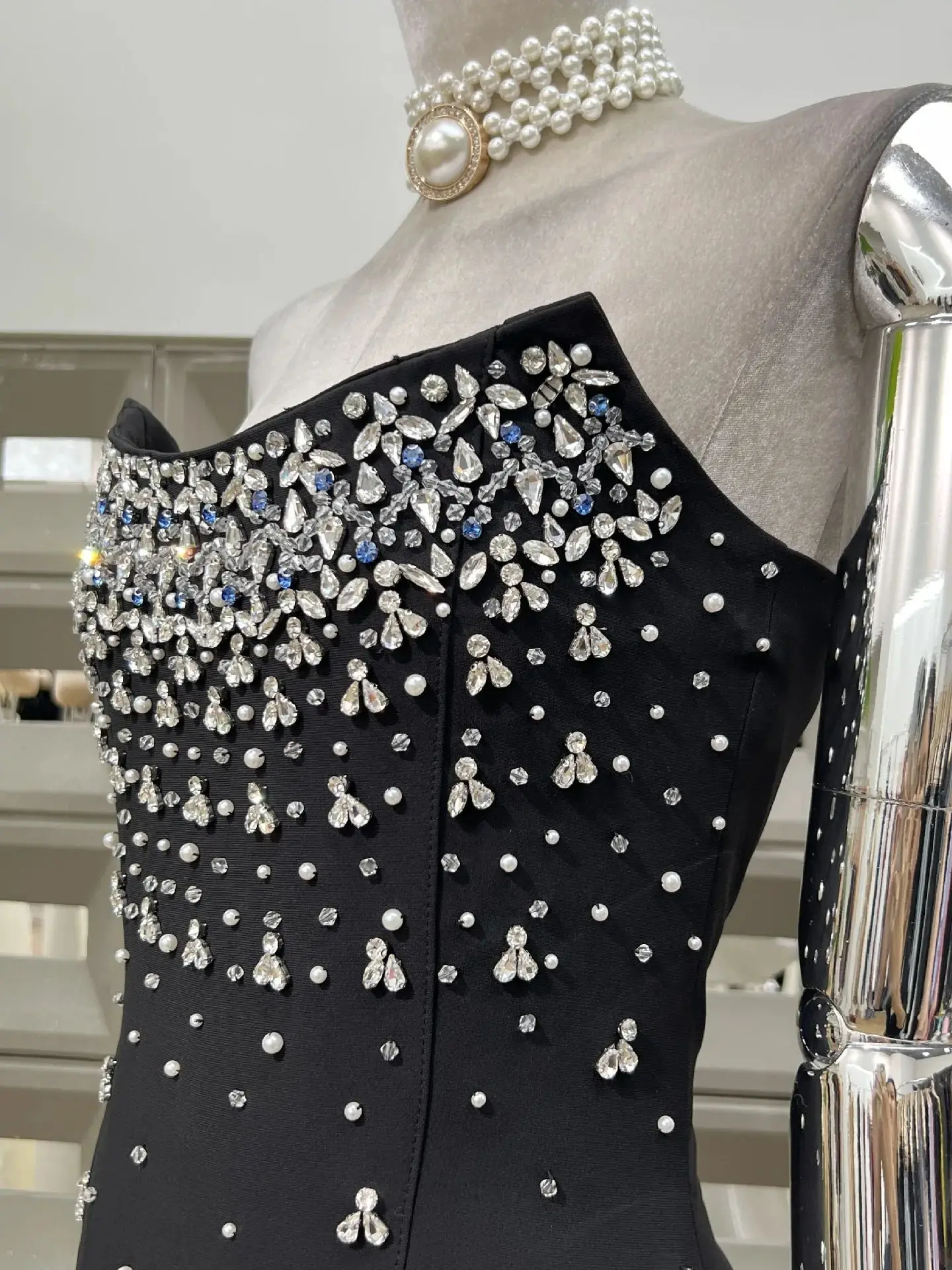 

High Quality Luxury Pearls Rhinestones Sexy Princess Long Dresses For Women Crystal Celebrity Party Gala Evening Elegant Gown