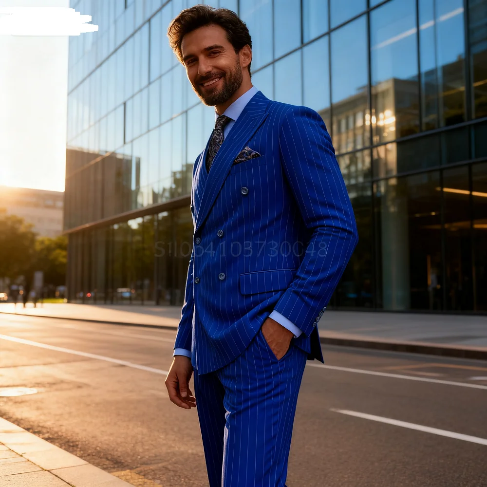 

Мужской приталенный смокинг в серующую полоску из 2 предметов с пиковыми лацканами, двубортный пиджак для свадьбы, жениха, деловой костюм, костюм для курения