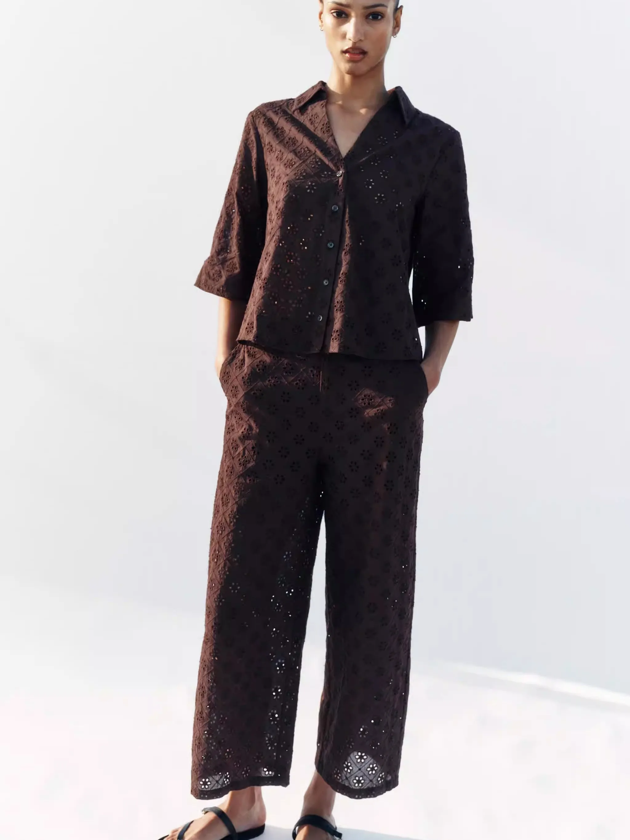 

Новая летняя вышитая рубашка и брюки с широкими штанинами, женская модная этническая одежда, платья для выступлений на сцене, для женщин 25-35 лет