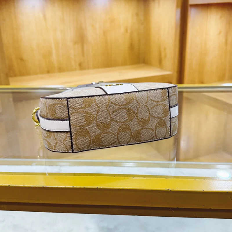 أحدث تصميم حقيبة نسائية نمط هندسي المتشرد حقيبة الكتف رسول حقيبة أنيقة تحت الإبط مقبض علوي حقيبة يد ركاب