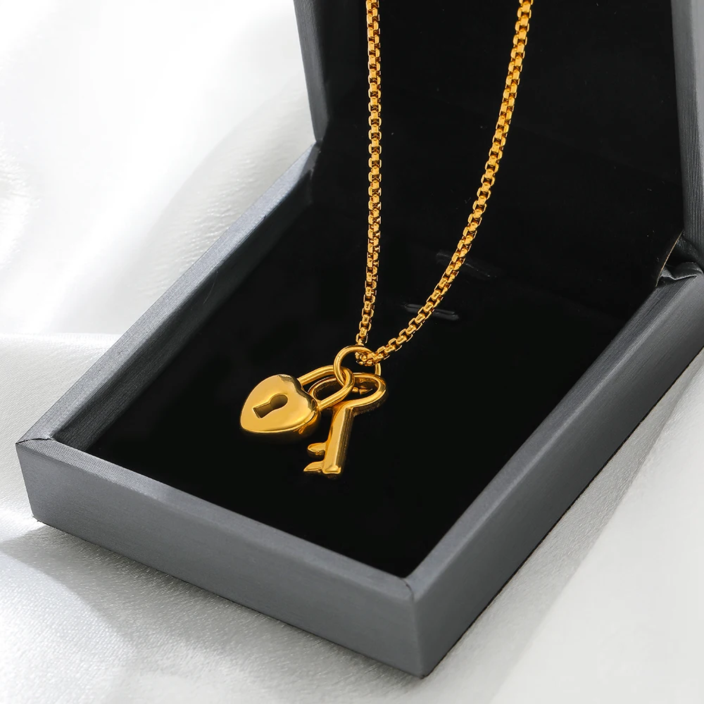 5pcs Stainless Steel Gold Color Key Lock Charms Couple Pendants for DIY Jewelry Lovers Necklaces Hiphop Bracelets Making Crafts