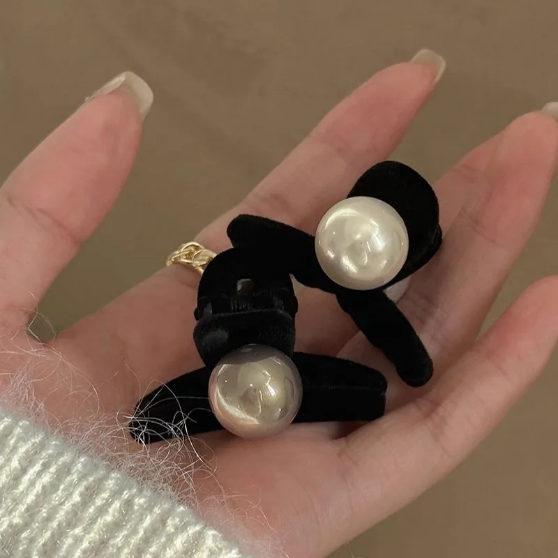 

Элегантная заколка для волос из искусственного жемчуга, акриловая мини-коготь для волос в виде акулы, заколка для волос с челкой для девочек, аксессуар для волос, подарок на день рождения