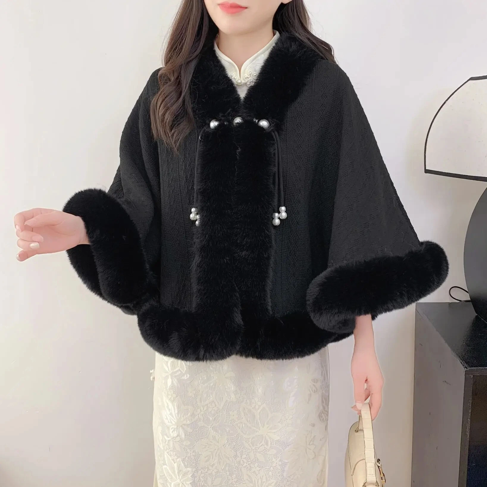 

Poncho Cloak Shawl Women's Autumn Winter Short Print Plush Thickened Imitation Rabbit Fur Collar Cheongsam Wedding Cape Coat