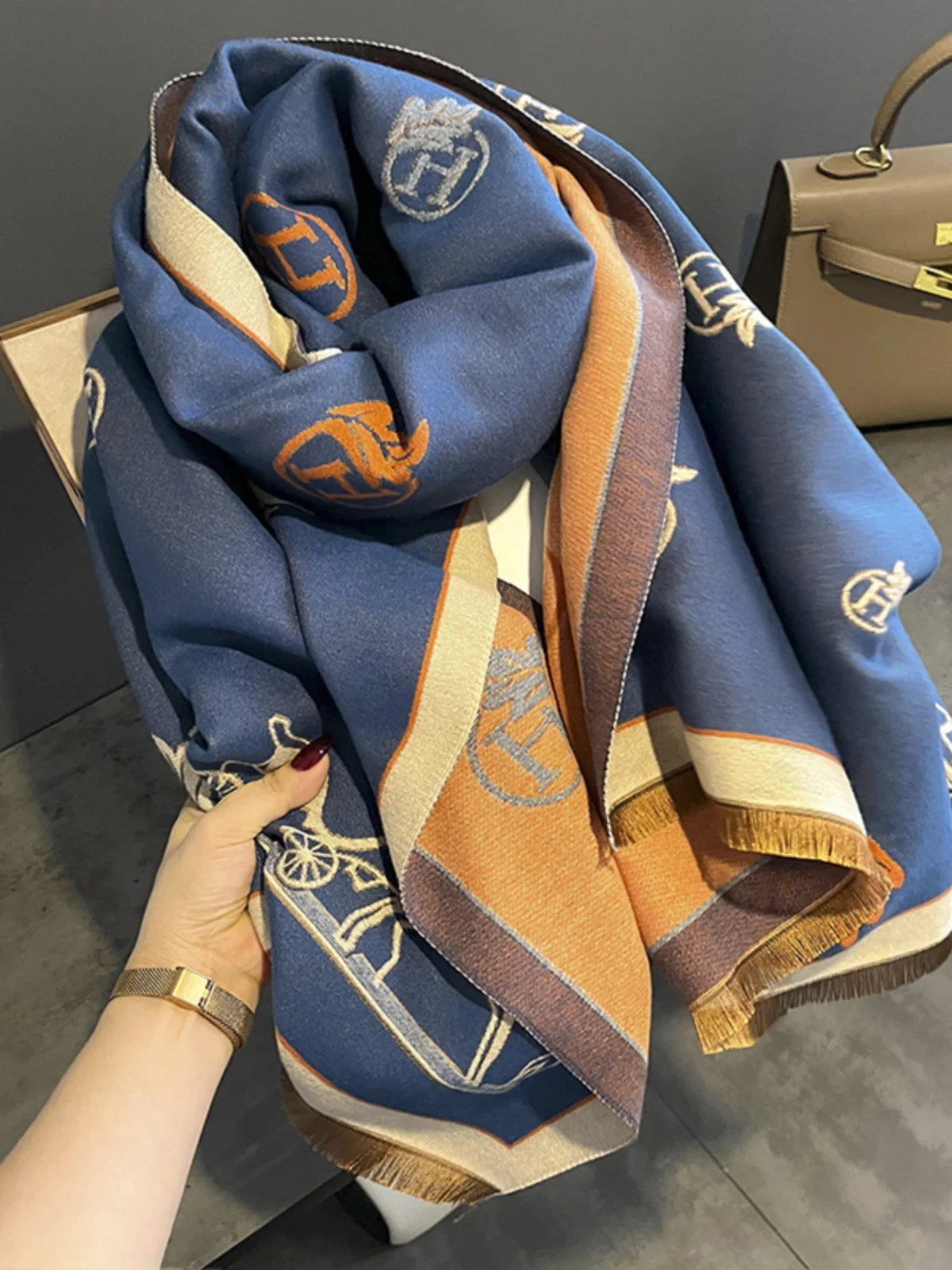 Echarpe-double-face-en-cachemire-pour-femme-vetement-d'exterieur-tendance-en-laine-chaleur-hivernale-echarpe-enveloppante-deux-en-un