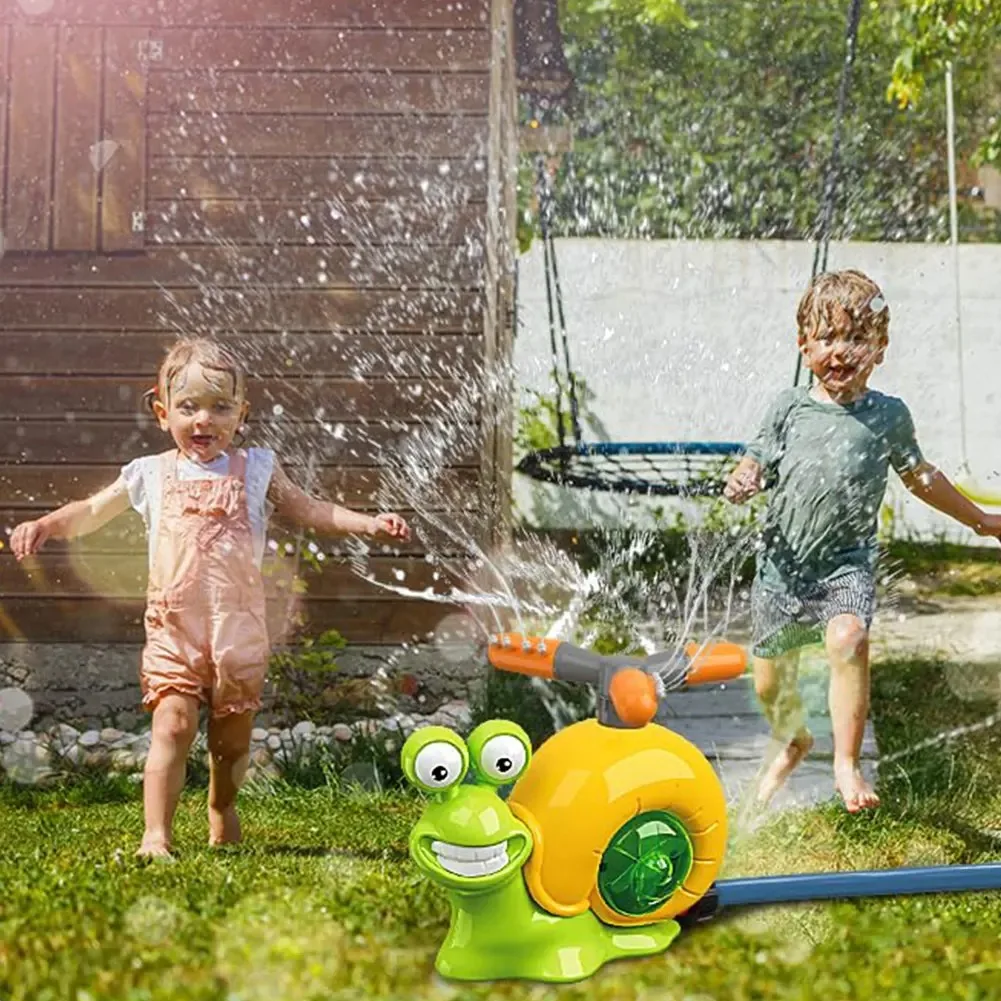 Sprinkler Rotating Spray Outdoor Games for Kids Garden Snail Summer Water Toy Backyard Yard Cartoon Splash Baby Bath Toys Gift