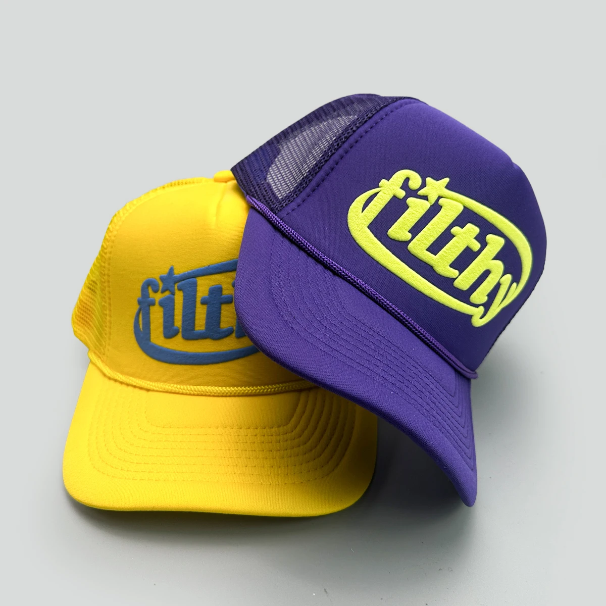 Gorras de béisbol unisex nuevas con letras de colores, protección solar, transpirables, versátiles, de malla, estilo camionero, a la moda.