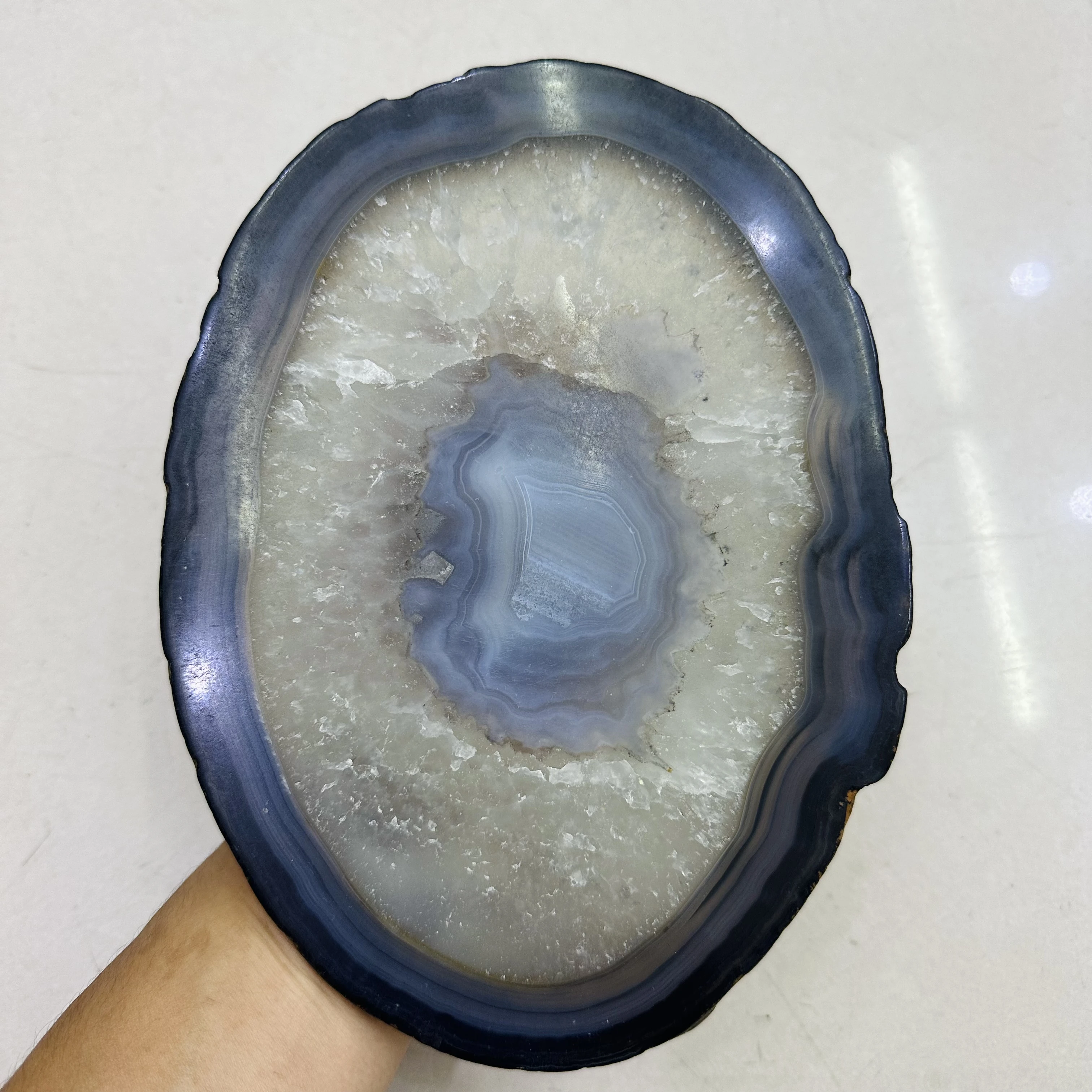 Natural agate sections Original Stone， Office Decoration Crafts Strong Energy And Magnetic Field, Healing Stone Home crafts