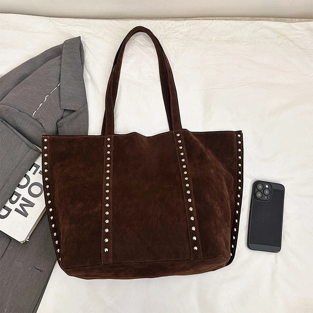 

Daily Commute Vintage Luxury Tote Bag Lightweight PU Water Resistant with Studded Suede Quilted Large Capacity Magnetic Clasp