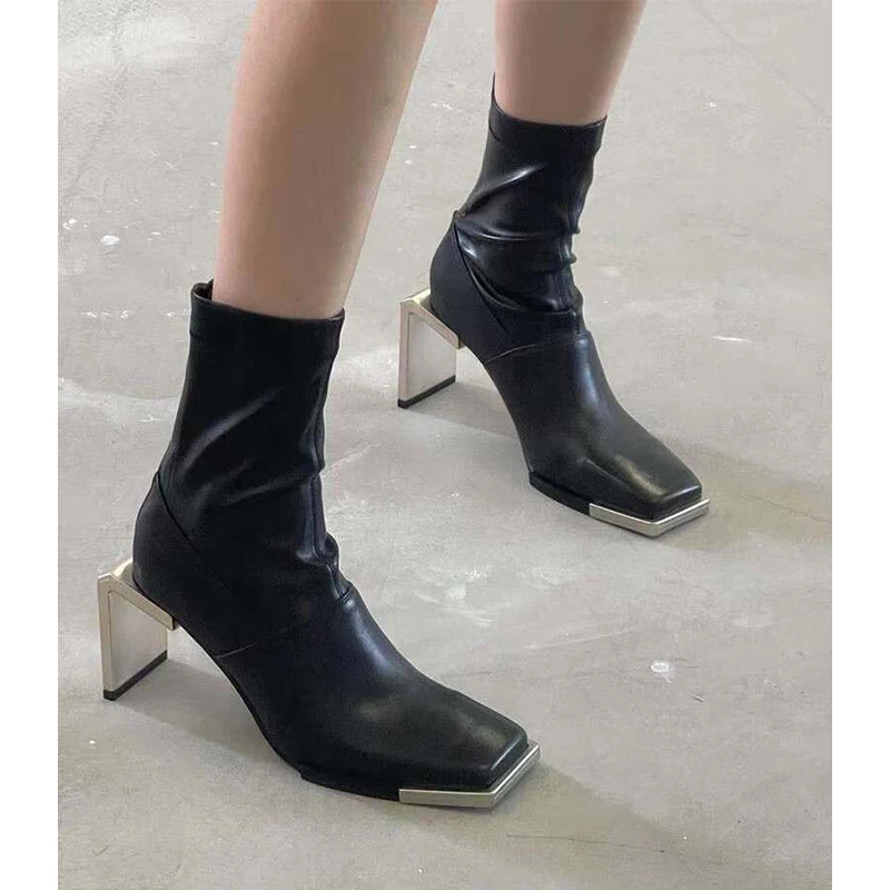 stivali-corti-donna-primavera-2026-alla-moda-con-punta-quadrata-tacco-in-metallo-cerniera-posteriore-versatili-ed-elasticizzati