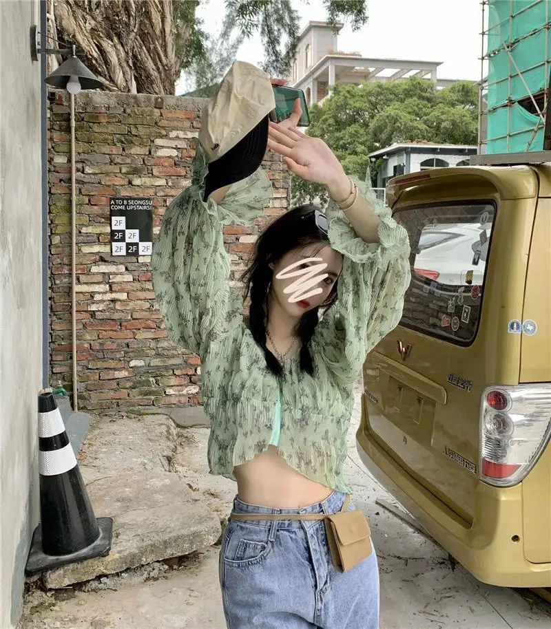 Girl Floral High Waisted Design Short Shirt Long Sleeved Sunscreen Top Shirt