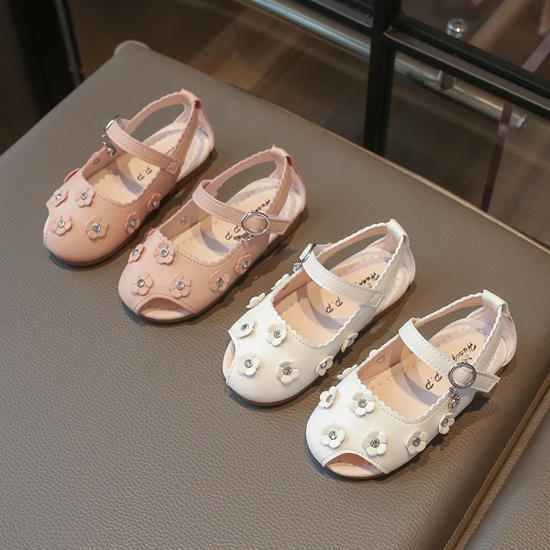 

Baby Girls Sandals Summer Children Beach Shoes Floral Cut-outs Princess Shoes Non Slip Soft Sole Toddler Kids Casual Sandals