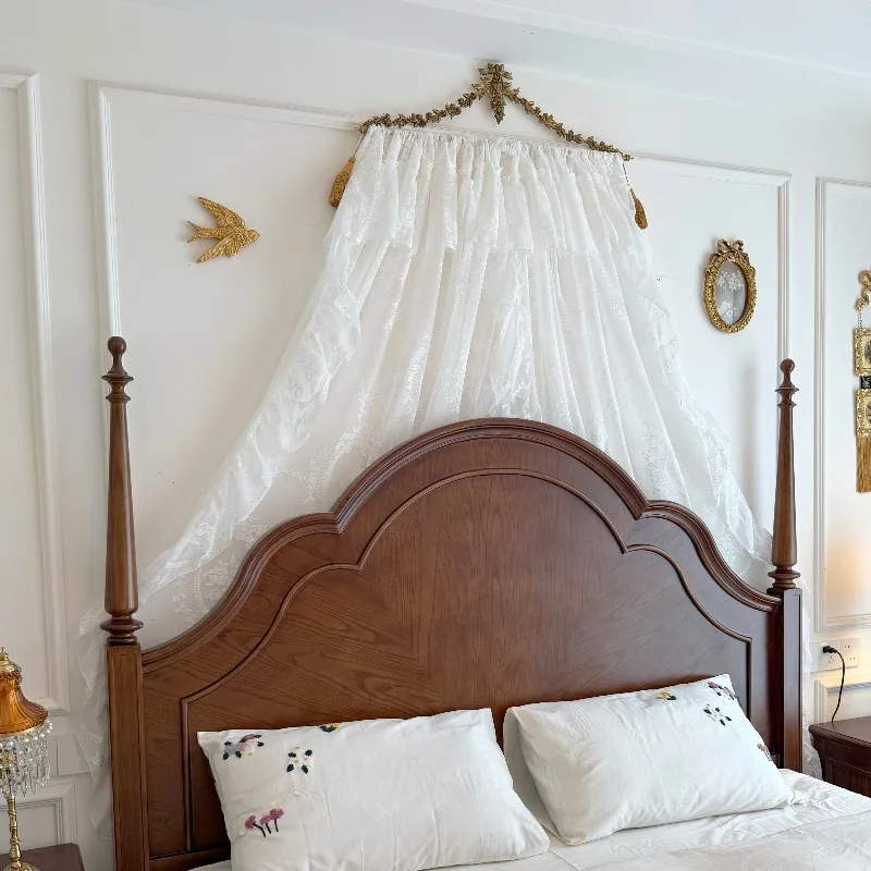 Brass bed mantle frame bed head curtain French door curtain lace princess Korean home decoration bedroom shooting background