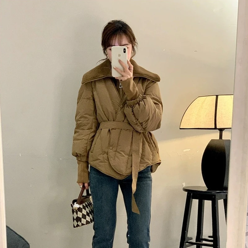 2023 Winter Duck Down Coat Women lapel Warm Jackets Autumn Fashion belt Short Casual Parkas