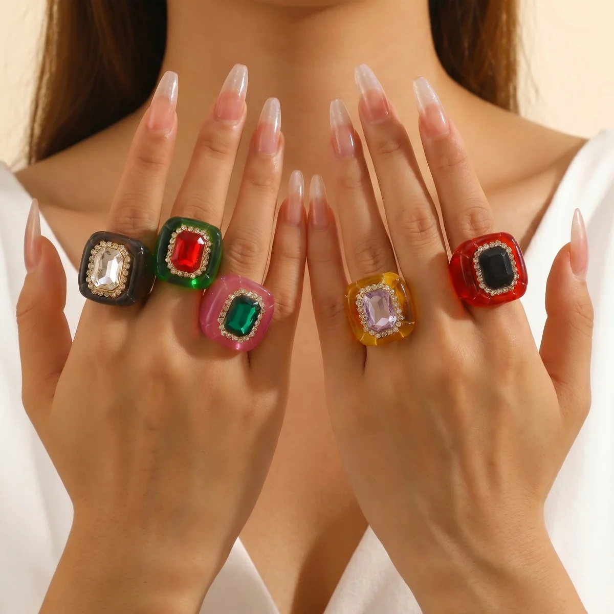 New Colorful Rhinestones Square Resin Chunky Rings for Women Fashion Elegant Geometric Acrylic Wide Finger Ring Jewelry Gift