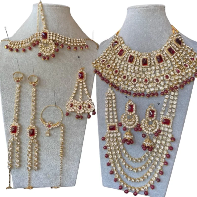 Indian And Pakistani Jewelry Set Decorations Ancient Style Belly Dance Accessories Exotic Style Studio Photo Wedding Bride