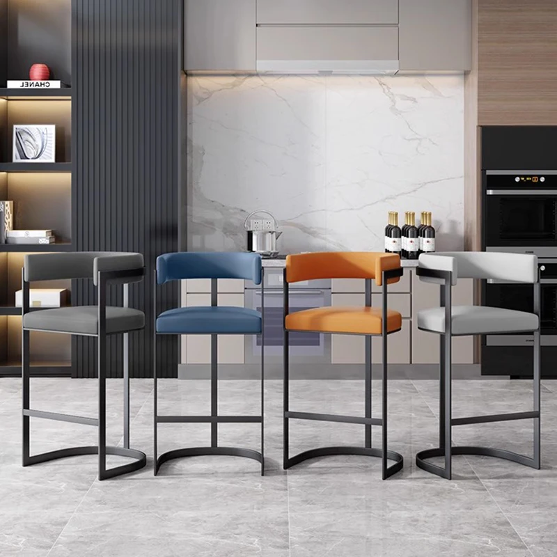 Рисунок 6 - Современный металлический барный стул