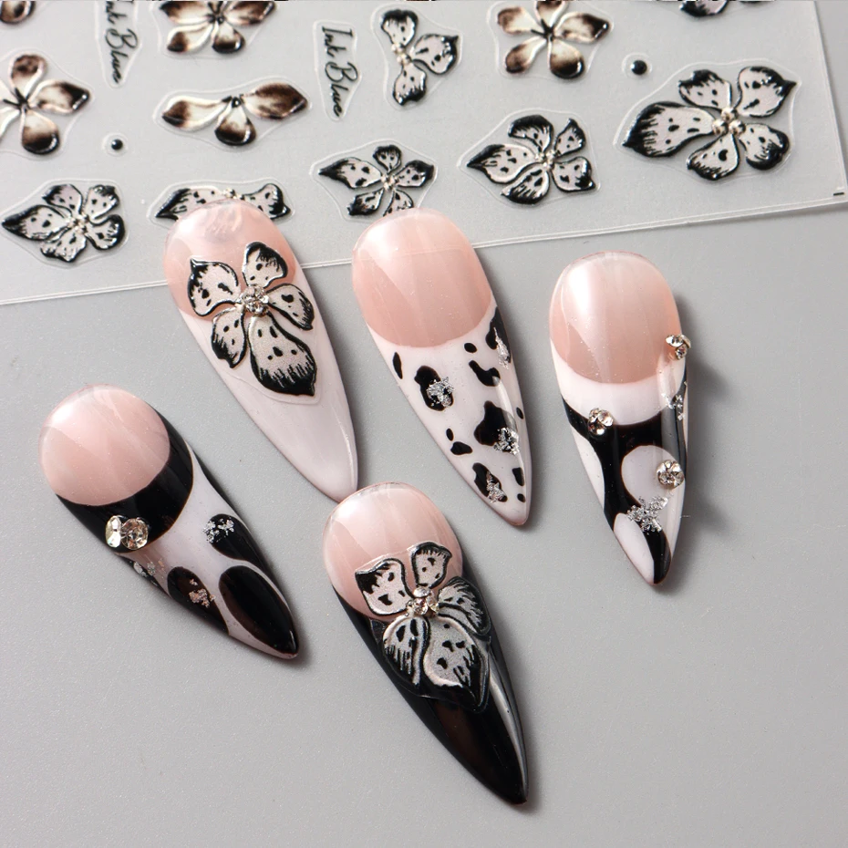 2pcs 검은 갈색 꽃 3D 네일 아트 스티커 데칼 표범 난초 꽃잎 피는 꽃 잎 열 대 네일 장식 슬라이더