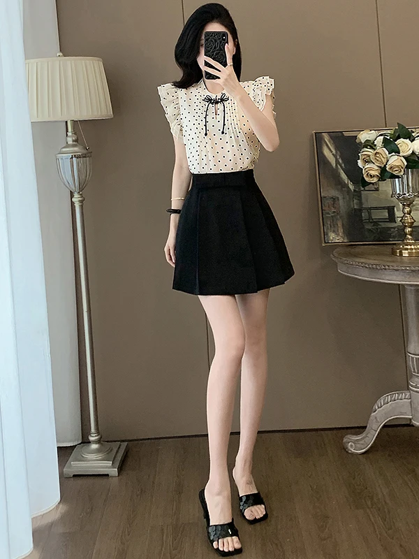 

Elegant Ladylike Polka Dot Short Sleeve Top And Black Skirt Two Piece Set Fashionable Ageless Summer Outfit for Women