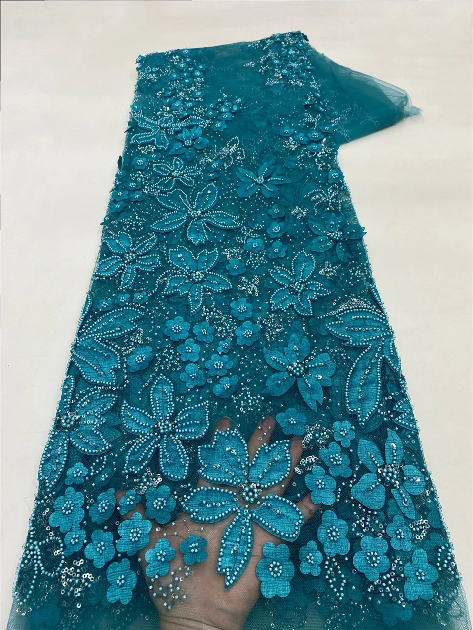 

2025 Fashion French Mesh 3D Flowers Embroidery Bead Lace Fabric With Sequins African Nigerian Fabric For Wedding Dress HXZ6365