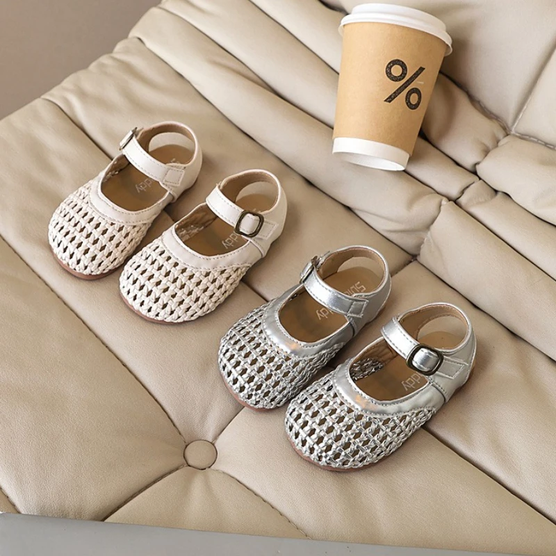 

Модная минималистичная обувь для девочек, новые летние детские сандалии, универсальные тканые сандалии на мягкой подошве для девочек, удобная нескользящая детская пляжная обувь