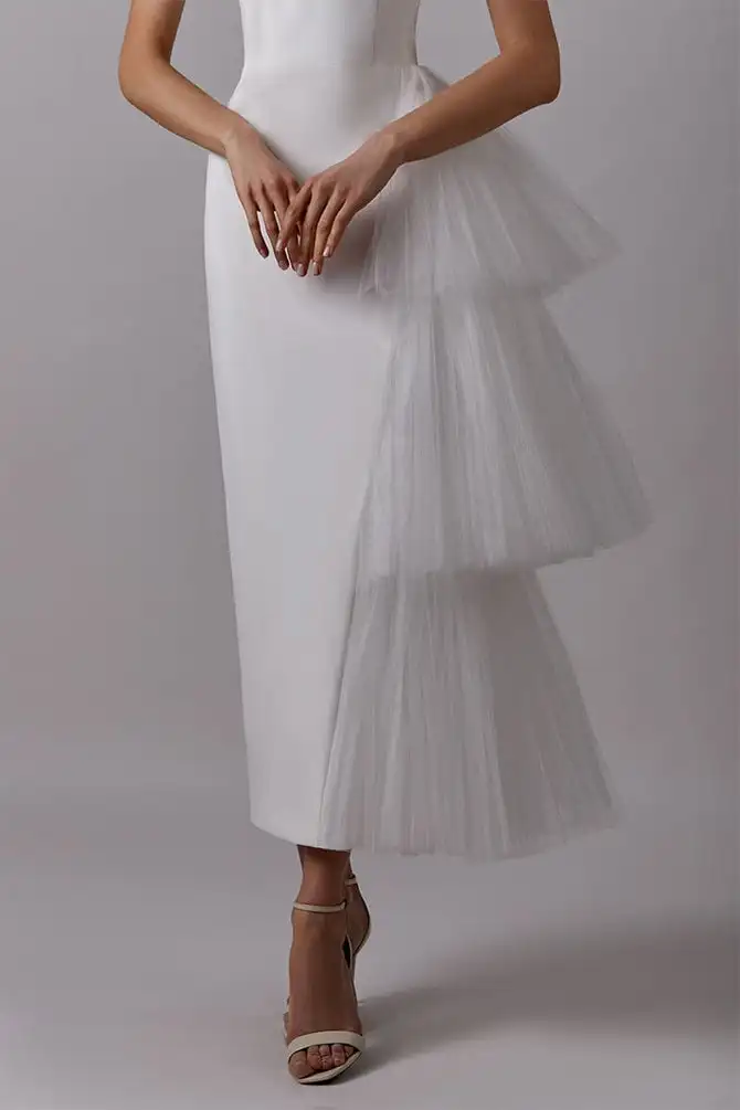 Vintage Sheath Bridal Dresses With Side Ruffles Tiered Tulle Train Sweetherat Strapless Ankle Length Modest Wedding Gowns